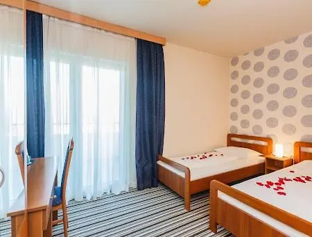 Airport Manufaktura Motel Kaštela